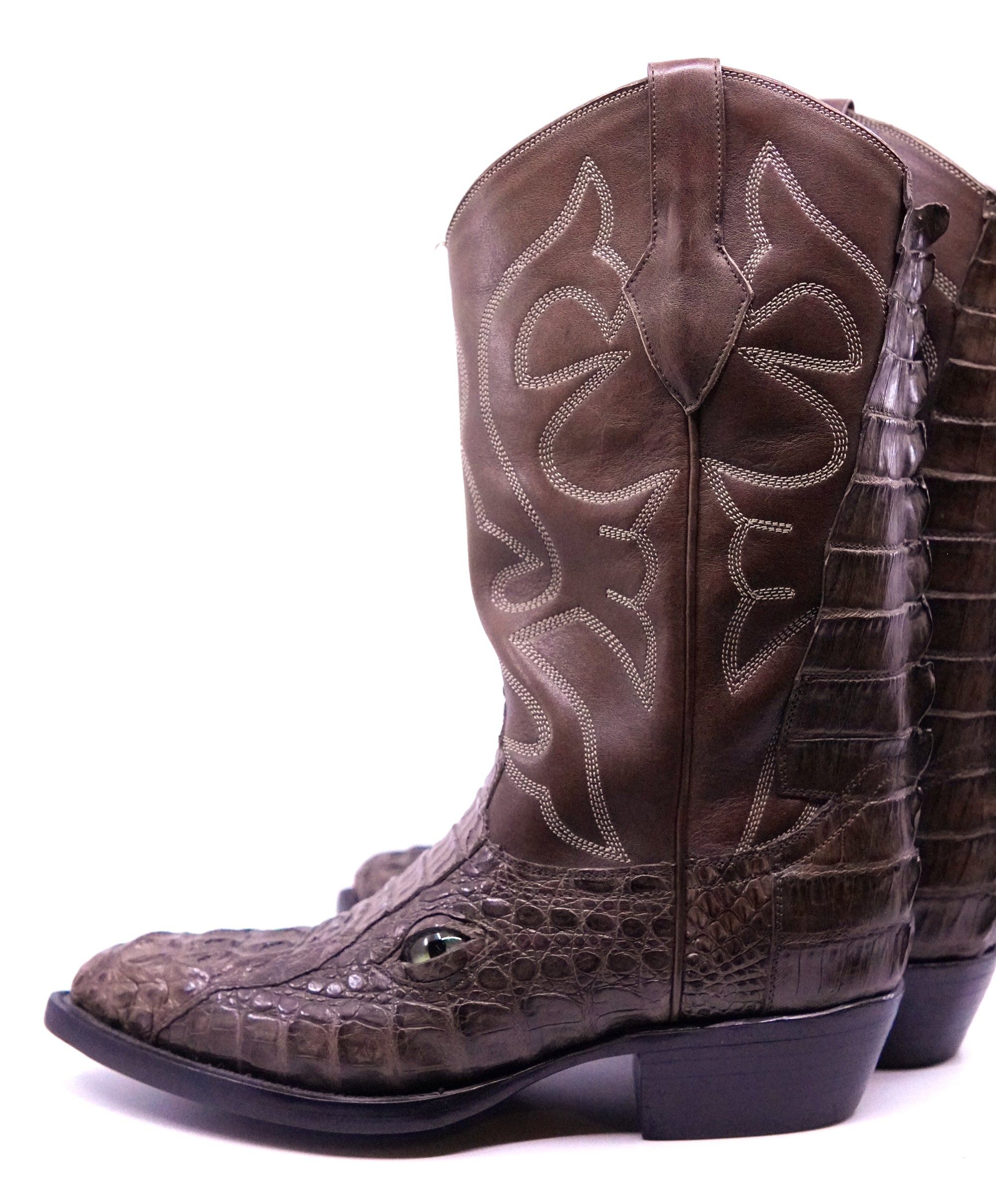 Hornback Caiman Boots with Eyes and Tails Men's 7.5 image 3