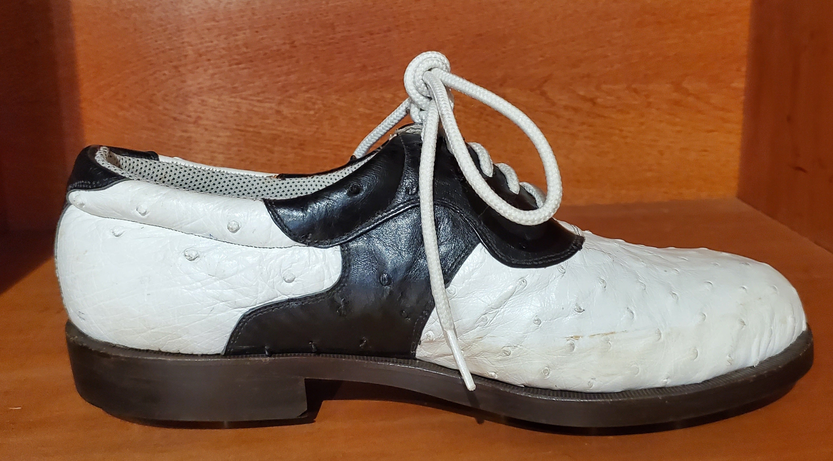 Full Ostrich Golf Shoe US 11 image 0