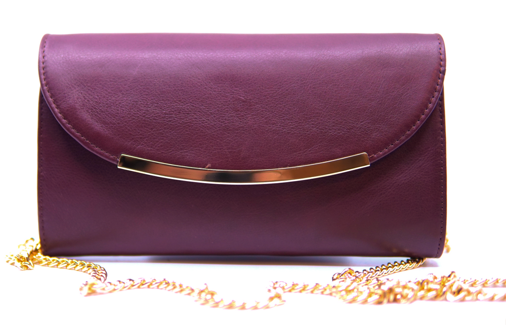 Crossbody Bag with Chain Strap image 4