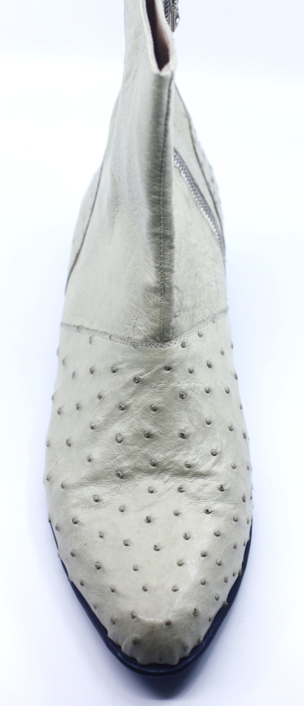 Winter White Ostrich Botin US 10.5 image 1