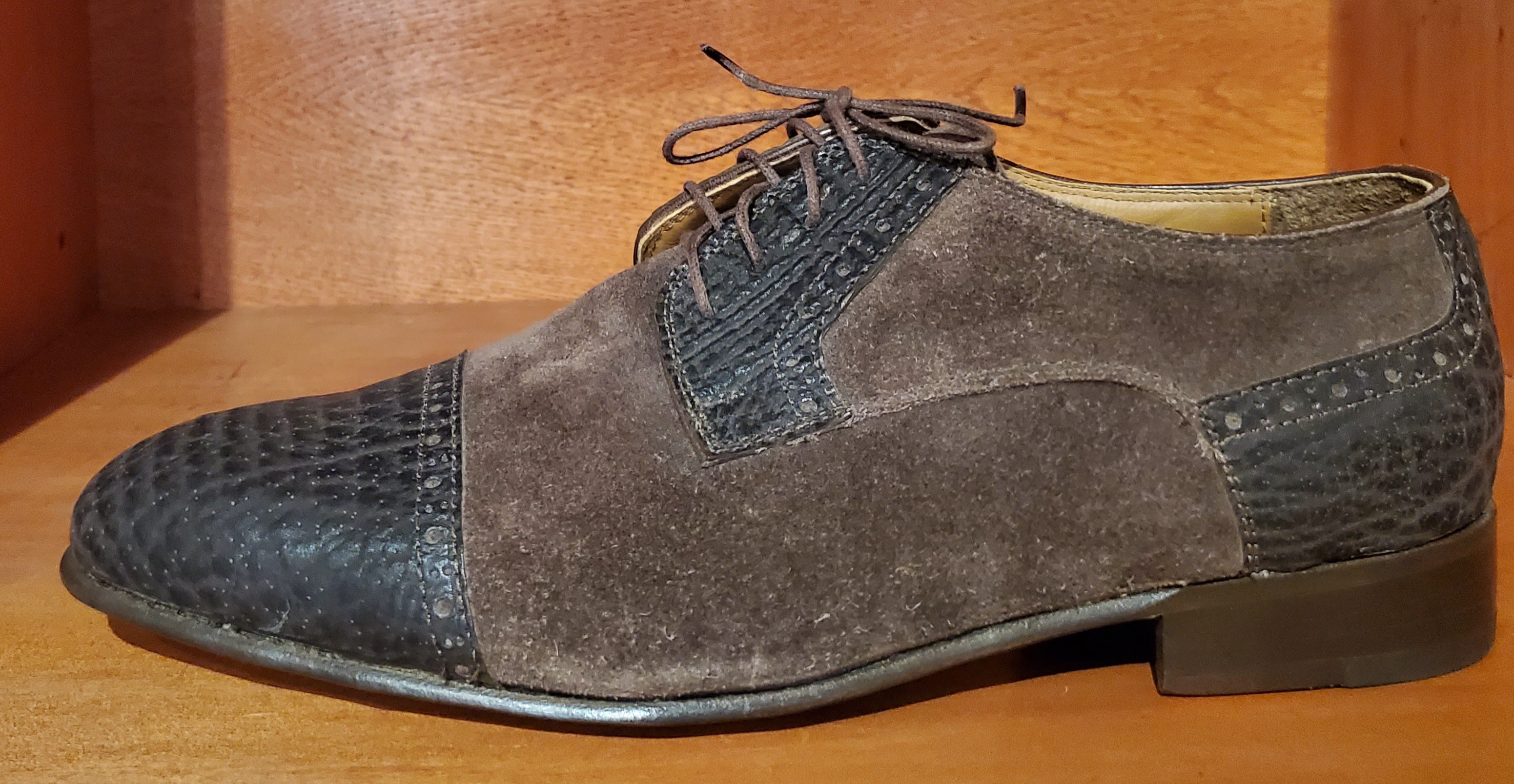 Brown Buffalo & Suede Cap Toe US Men's 10.5 image 1