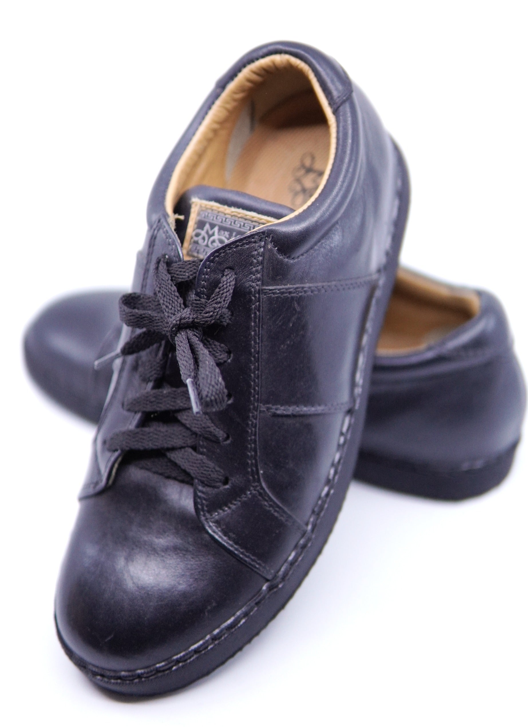 Leather Low Top Sneaker US 9 image 3