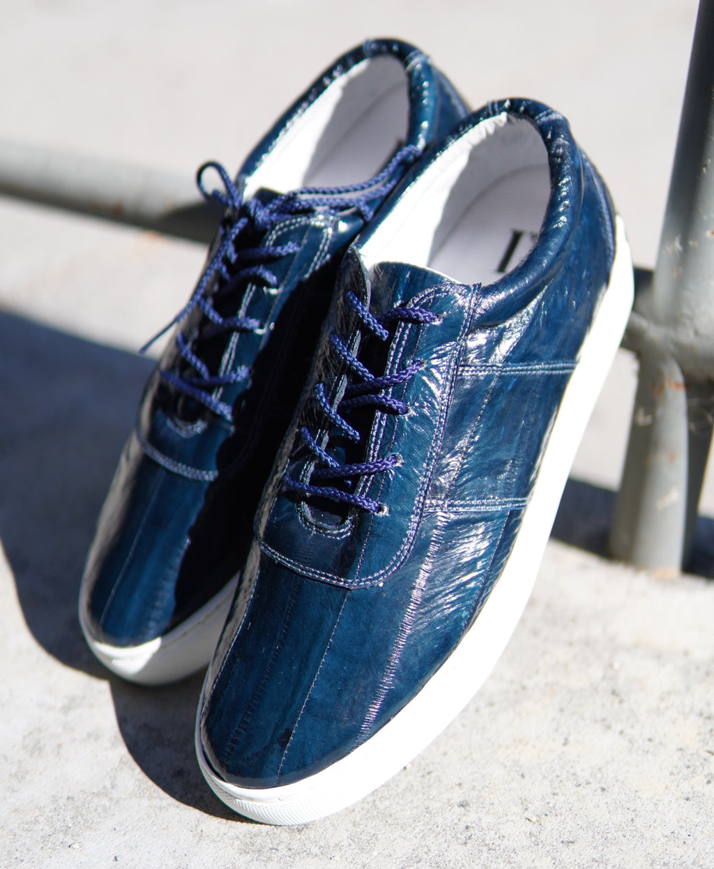 Navy Eel Low Sneaker US Men's 9.5 image 4