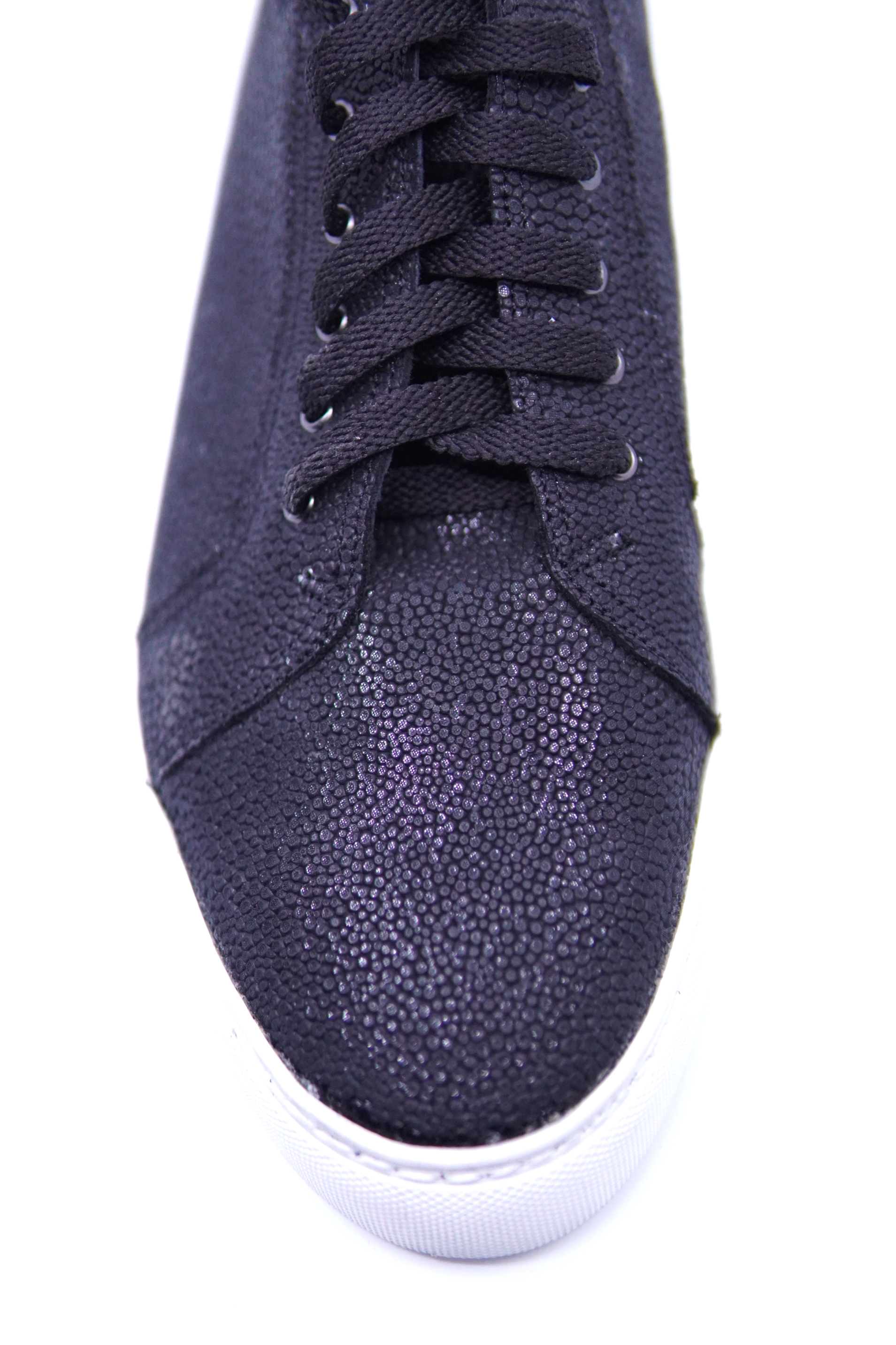 Stingray Textured Leather Sneakers US 11 image 1