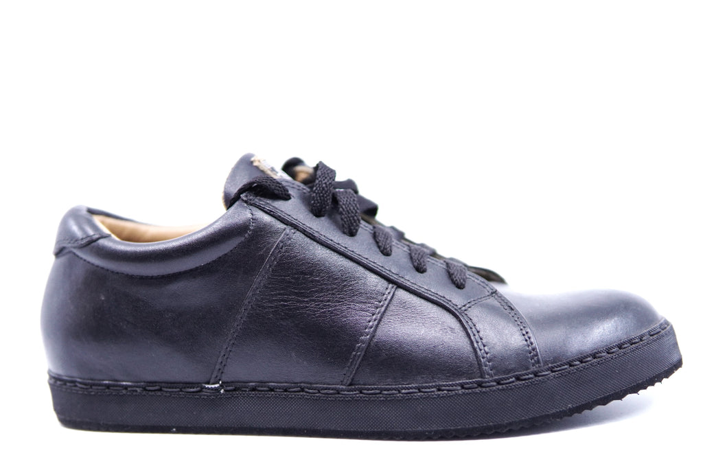 Leather Low Top Sneaker US 9 image 0