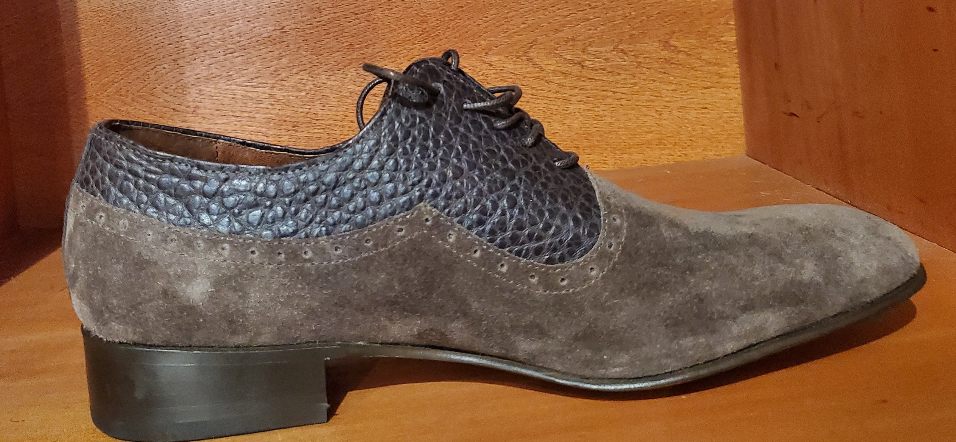 Brown Buffalo and Suede Dress Shoe US Men's 11.5 image 0
