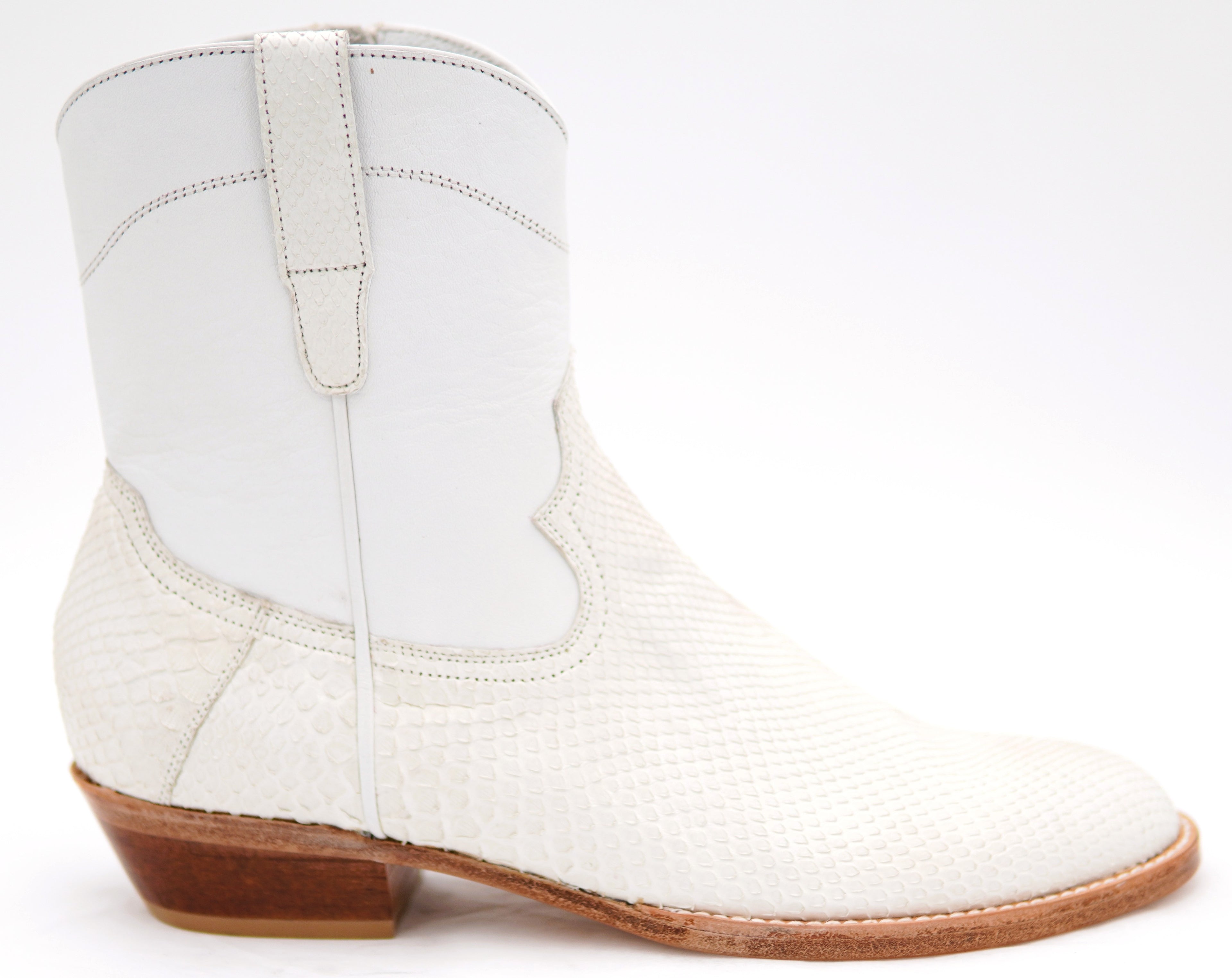 Winter White Snake Botin