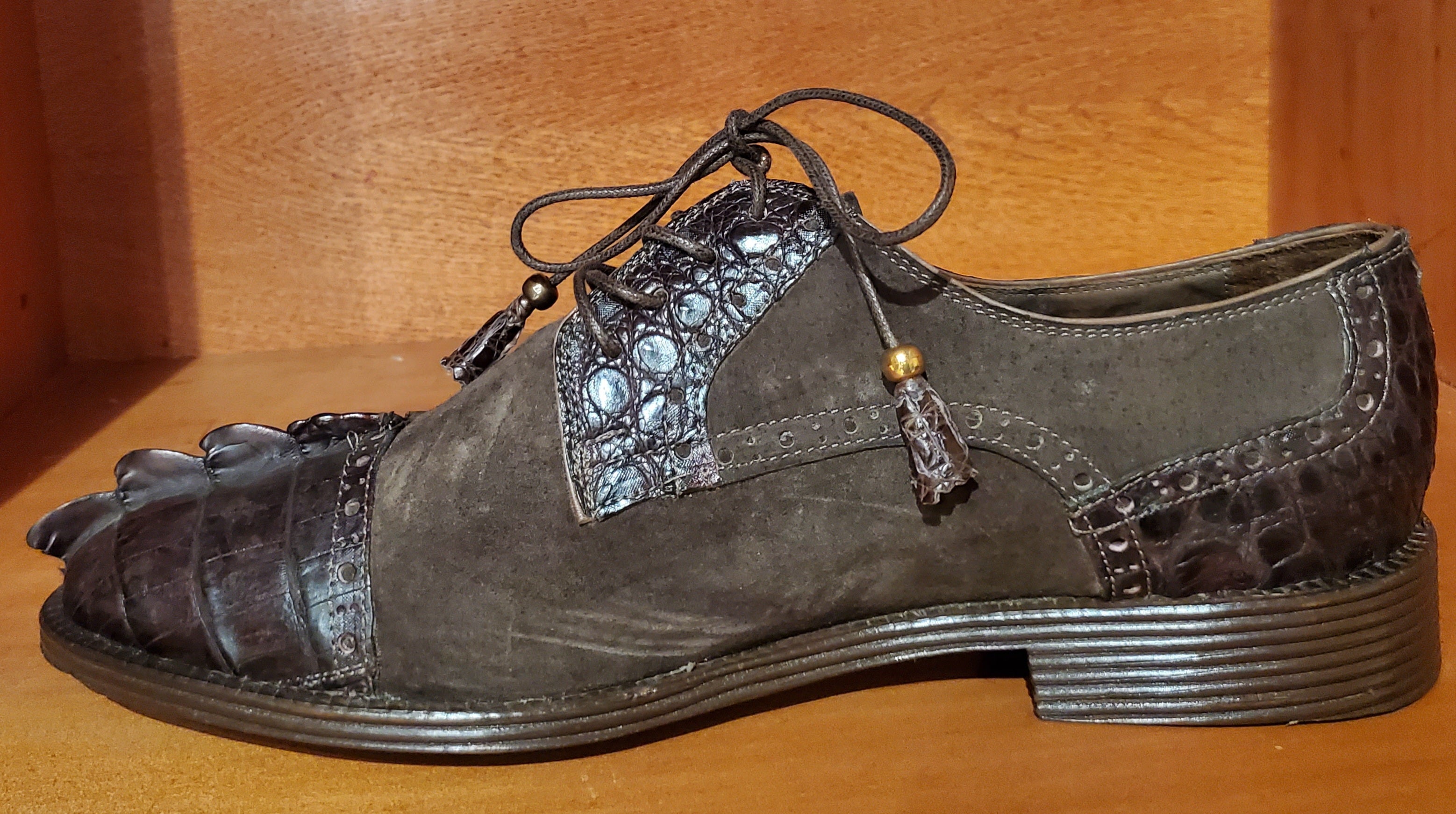 Crocodile Tail and Suede Cap Toe US Men's 11.5 image 1