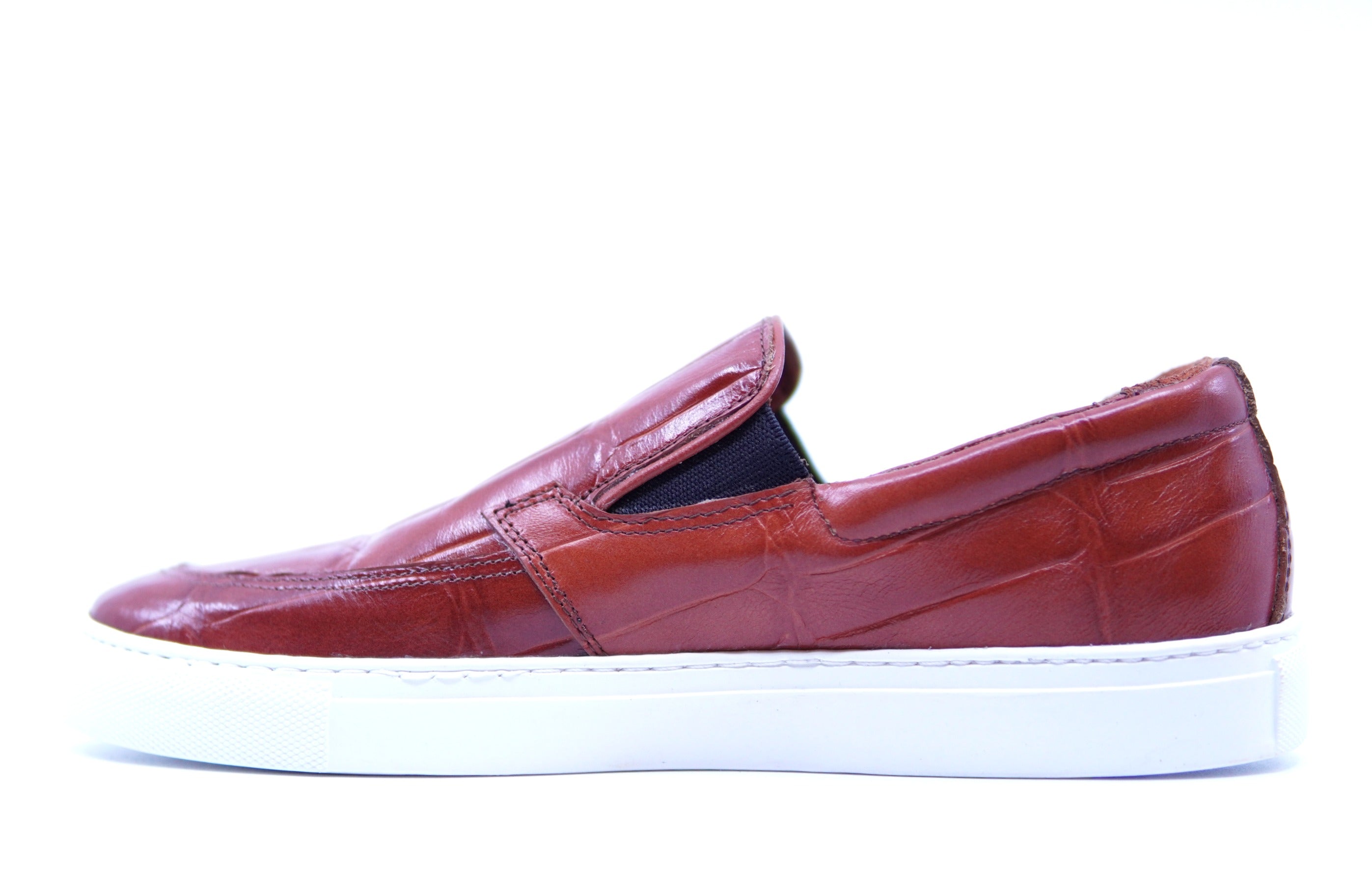 Alligator Print Slip On Sneakers US 9 image 1