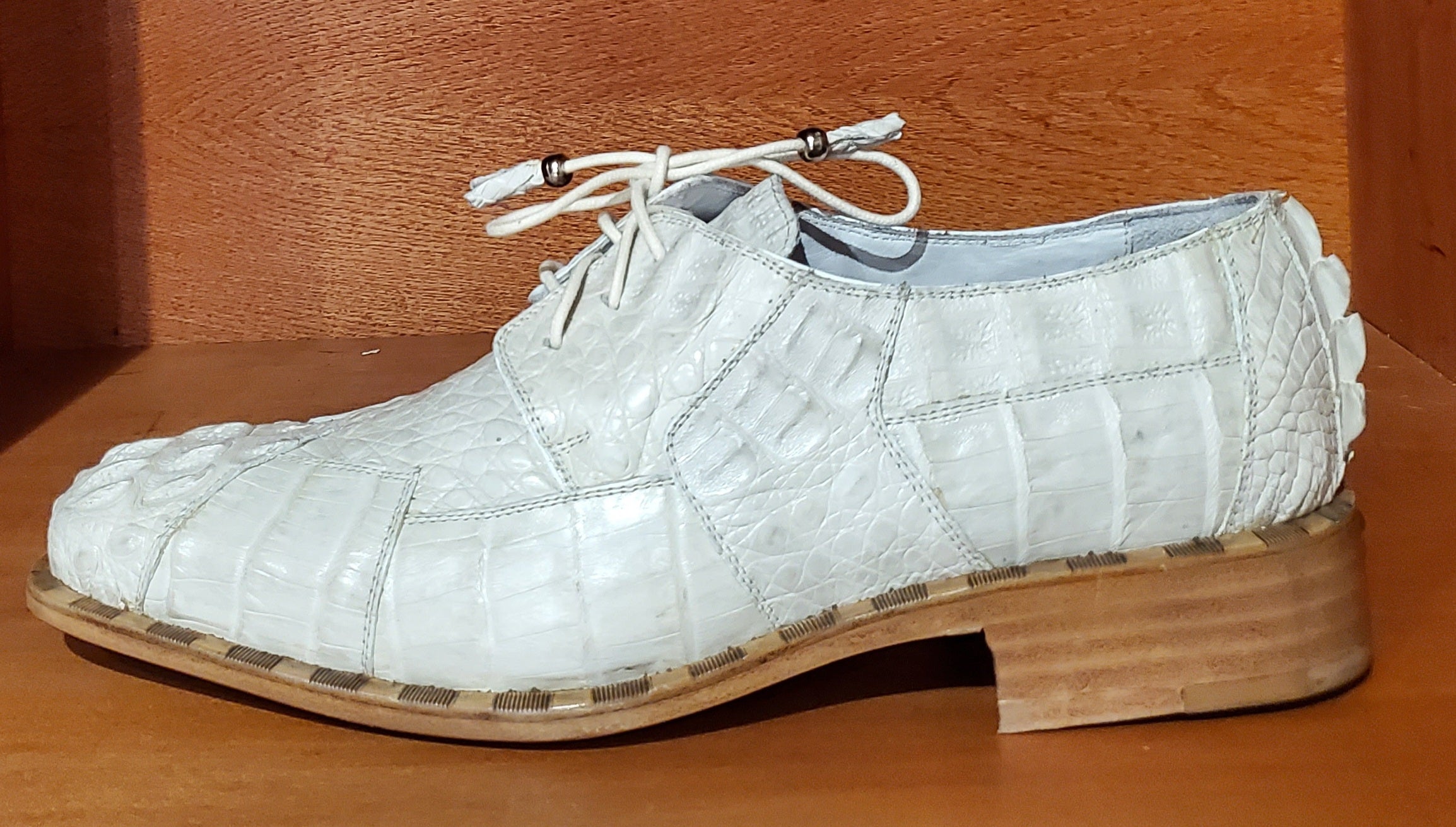 007 White Bone Crocodile Dress Shoe US Men's 11 image 1