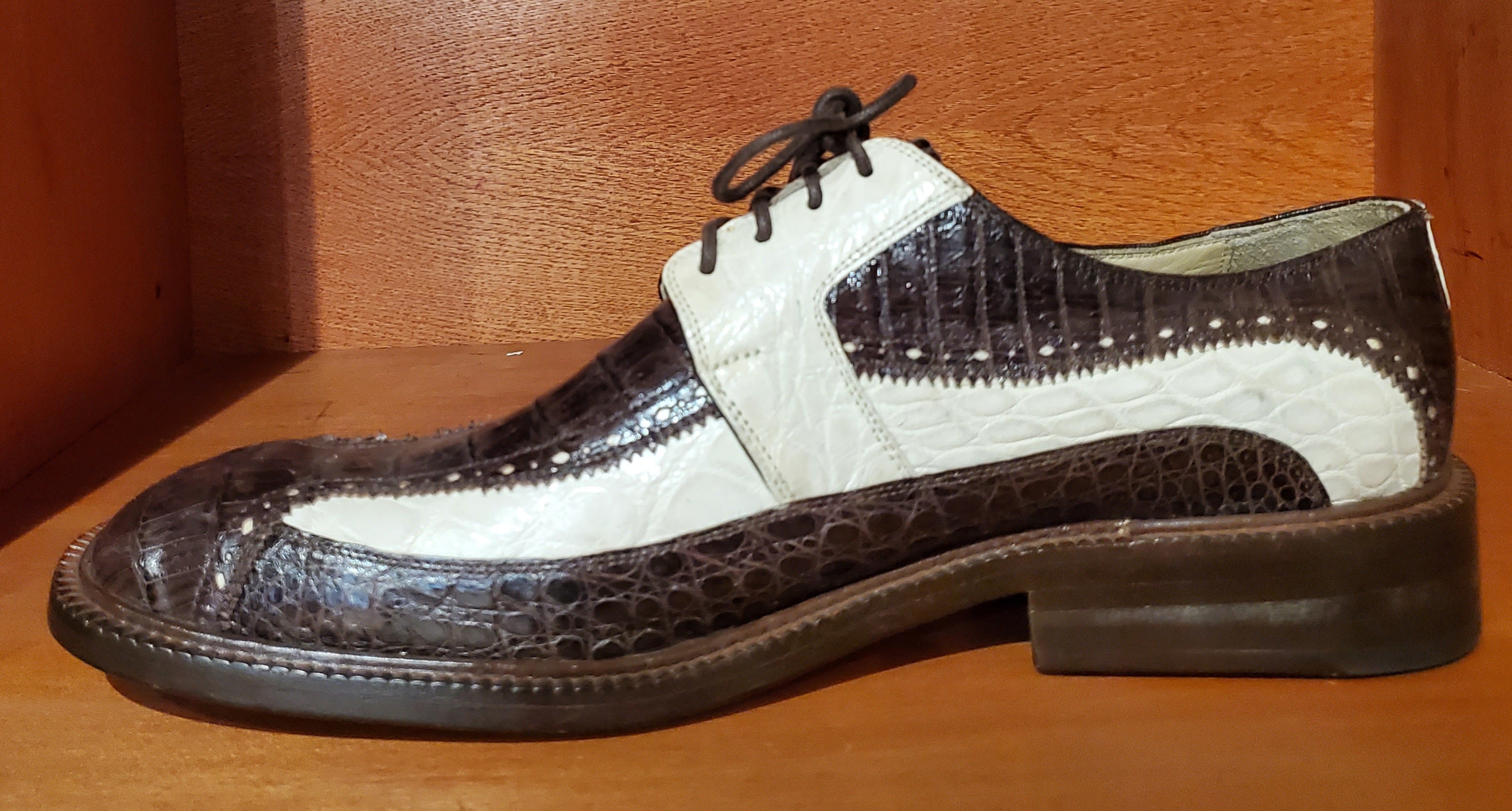 Brown & White Crocodile Belly Dress Shoe US Men's 11 image 1