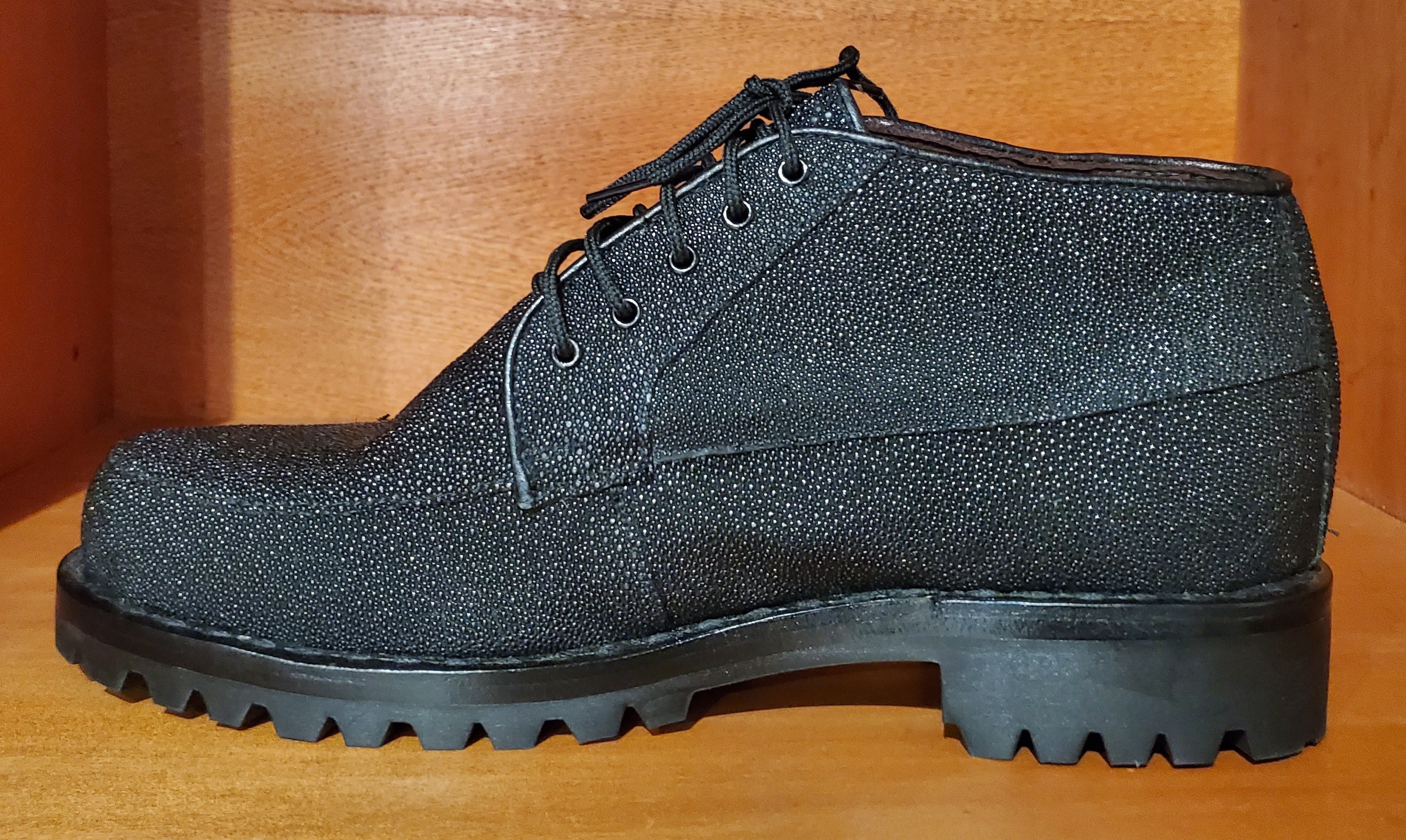 Full Black Stingray US Men's 11.5 image 1