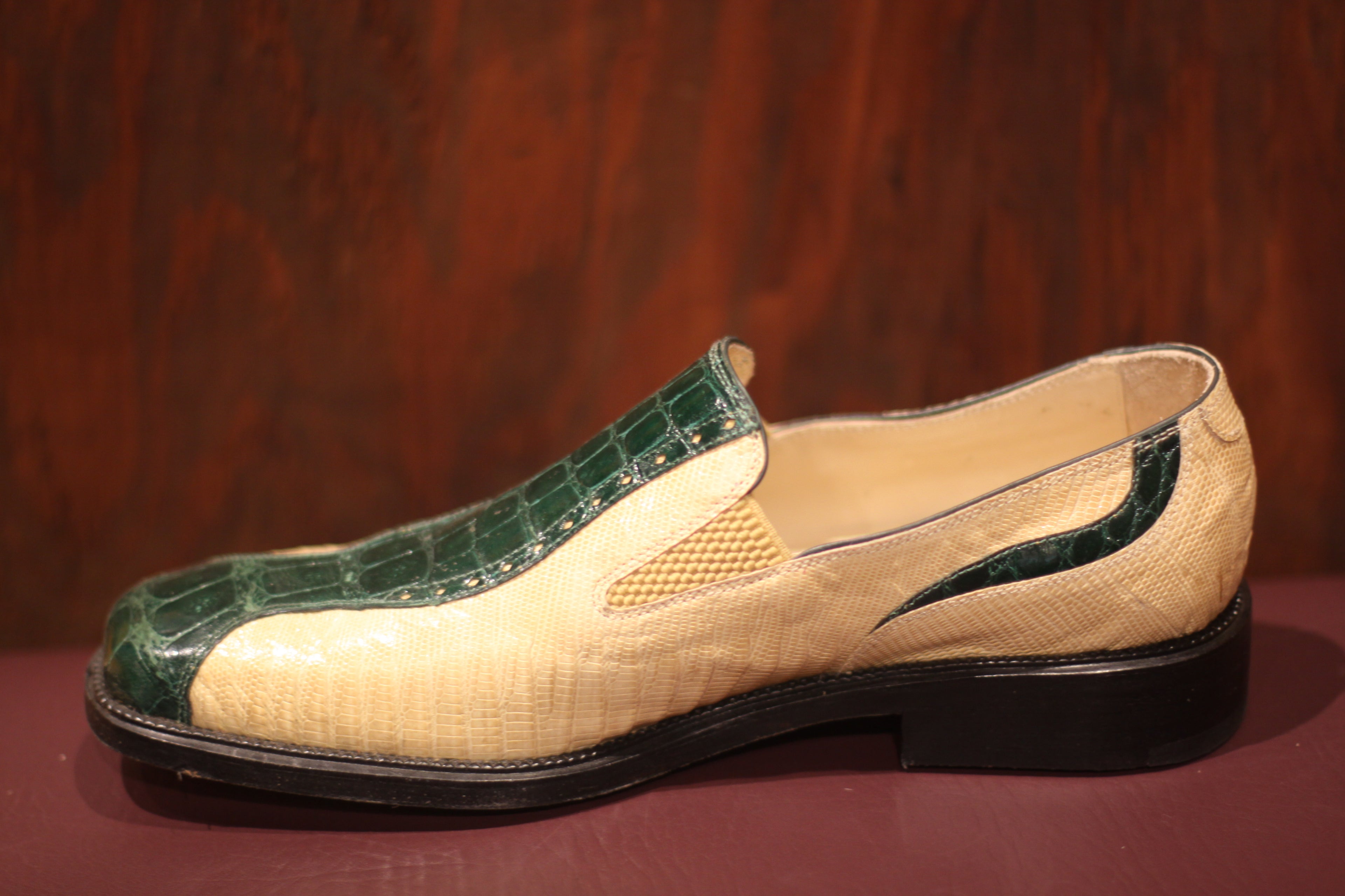 Emerald Size 9 image 1